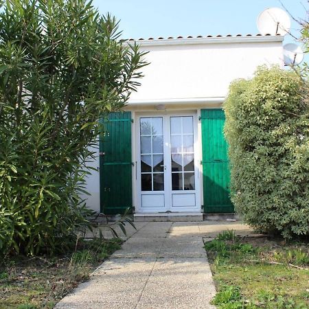 Maison De Vacances A St-Georges-D'Oleron - 6 Couchages, Proche Plage, Terrasse, Parking, Menage Inclus - Fr-1-246A-69 Сен-Жорж-д'Олерон Экстерьер фото